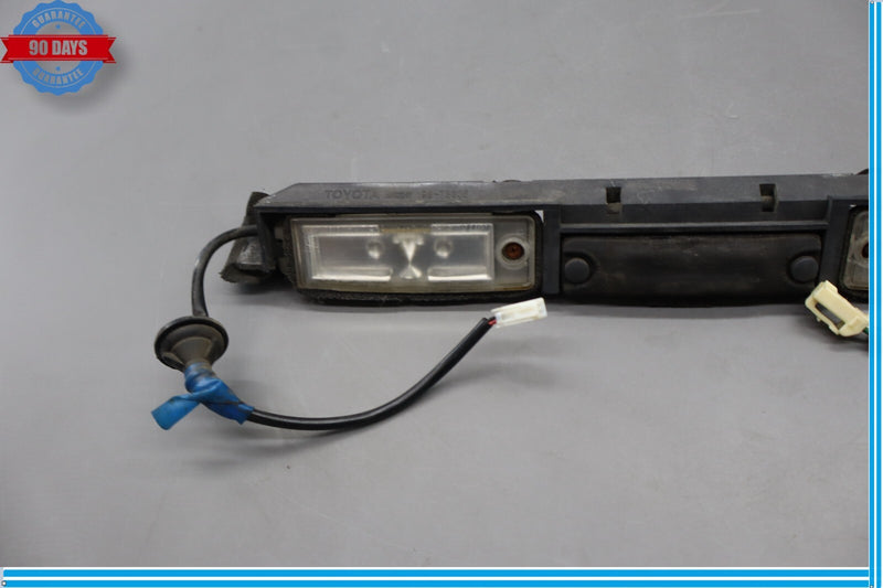 Load image into Gallery viewer, 07-09 Lexus LS460 Rear Trunk Lid License Plate Light Lamp Assembly Oem

