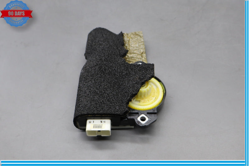 Load image into Gallery viewer, 07-12 Lexus LS460 Sunroof Sun Roof Adjustable Gear Motor 471701-10060 Oem
