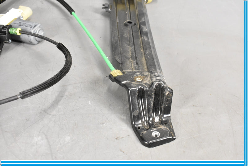 Load image into Gallery viewer, 11-16 BMW 528i 535i F10 Front Right Side Window Regulator Lifter /w Motor Oem
