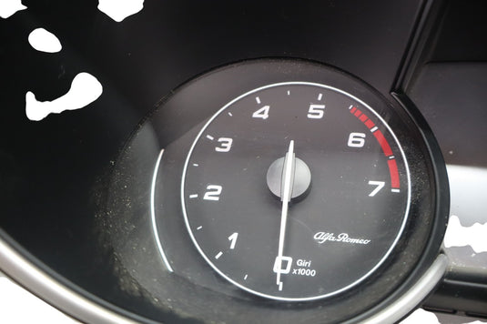 17-21 Alfa Romeo Giulia Dash Instrument Cluster Gauge Speedometer 50559573 Oem