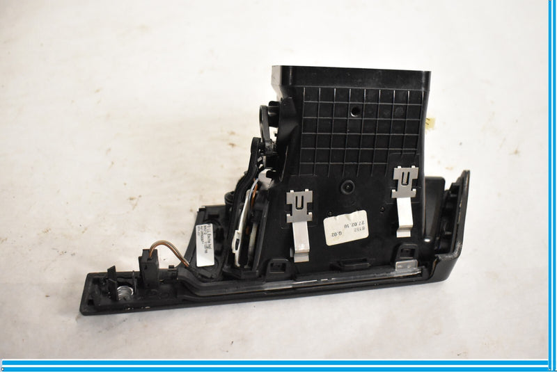 Load image into Gallery viewer, 10-13 Mercedes E350 E550 W212 Left Dash Ac Heater Air Vent 2128300154 Oem
