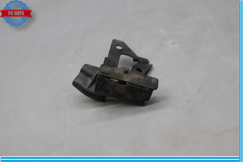 Load image into Gallery viewer, 08-14 Mercedes C250 C350 W204 Hood Bonnet Safety Catch Latch Lock Oem
