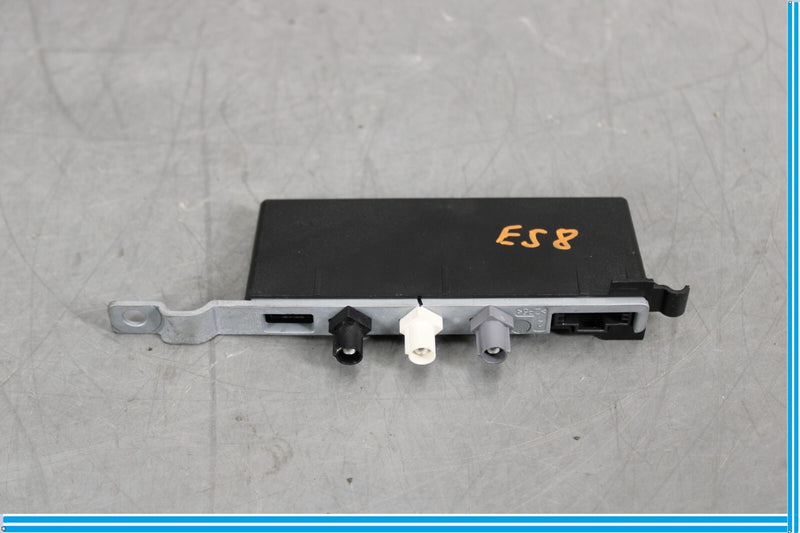 Load image into Gallery viewer, 11-18 Porsche Cayenne Rear Right Antenna Amplifier Booster Module Oem
