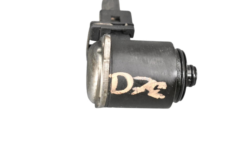 Load image into Gallery viewer, 04-09 Jaguar X350 XJ8 XJR Vanden Plas Windshield Wiper Motor Pump C2C20637 OEM
