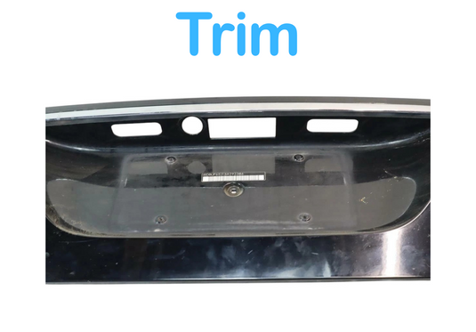 03-06 Mercedes W211 E500 E350 Sedan Trunk Lid Tailgate License Plate Trim OEM