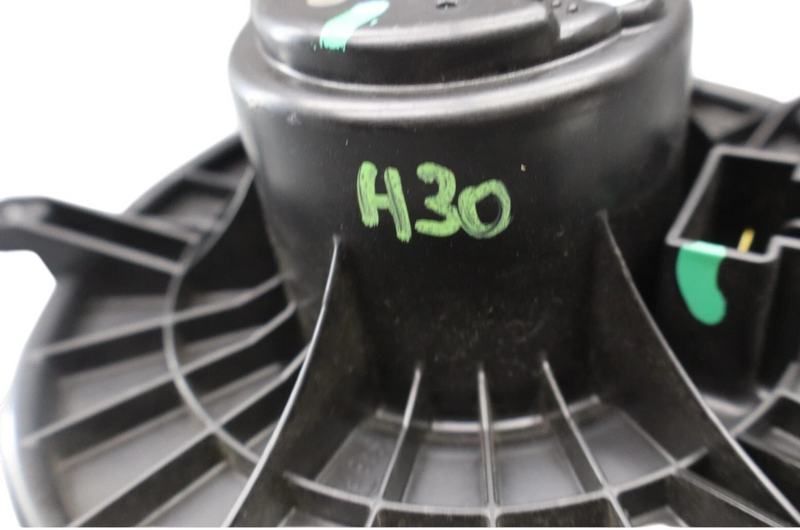 Load image into Gallery viewer, 14-20 Maserati Ghibli M157 Quattroporte AC A/C Heater Blower Motor Fan Oem
