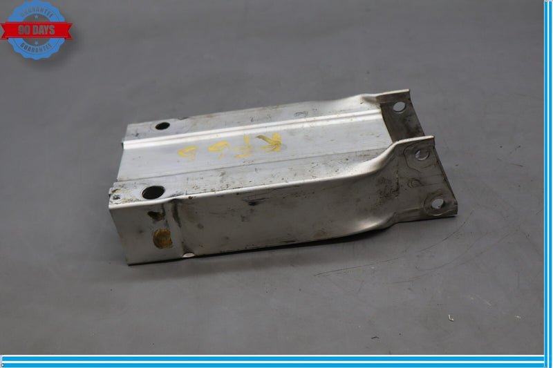 Load image into Gallery viewer, 08-14 Mercedes C250 W204 Front Right Bumper Reinforcement Impact Bracket Bar Oem
