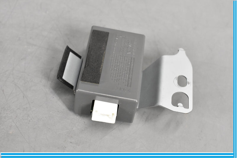 Load image into Gallery viewer, 07-10 Lexus LS460 TPMS Tire Pressure Monitor Receiver Module Unit Oem
