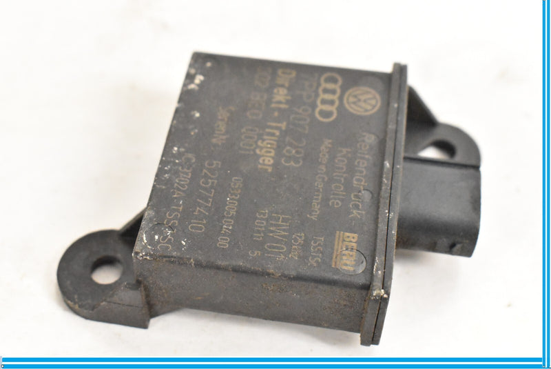 Load image into Gallery viewer, 11-18 Porsche Cayenne TPMS Tire Pressure Monitor Sensor Module 7PP907283 Oem
