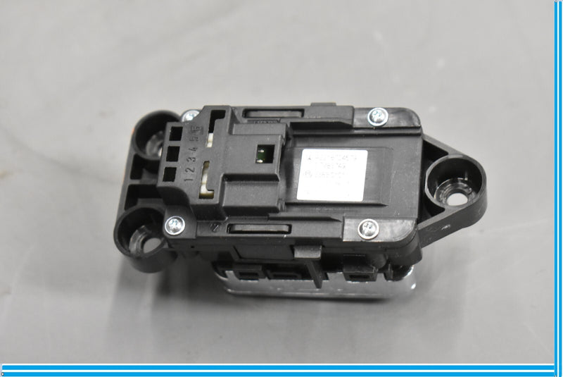 Load image into Gallery viewer, 07-13 Mercedes S550 W216 Front Right Passenger Door Window Switch Button Oem

