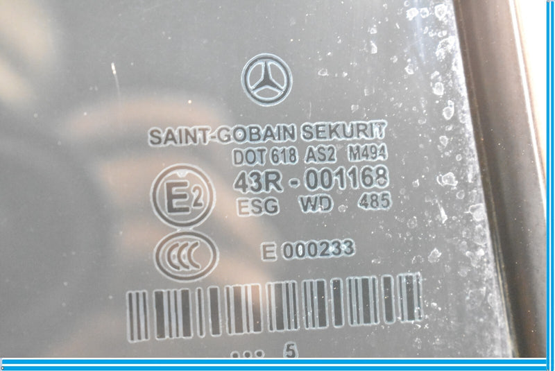 Load image into Gallery viewer, 06-11 Mercedes CLS550 CLS500 W219 Rear Right Quarter Door Window Glass Panel Oem
