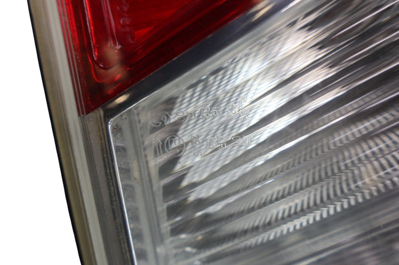 Load image into Gallery viewer, 03-08 Maserati Quattroporte M139 Rear Left Driver Side Tail Light Lamp Oem
