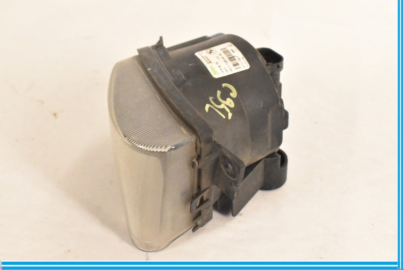 Load image into Gallery viewer, 09-15 BMW F01 F02 FRONT LEFT DRIVER SIDE FOG LIGHT LAMP VALEO 7182195 OEM
