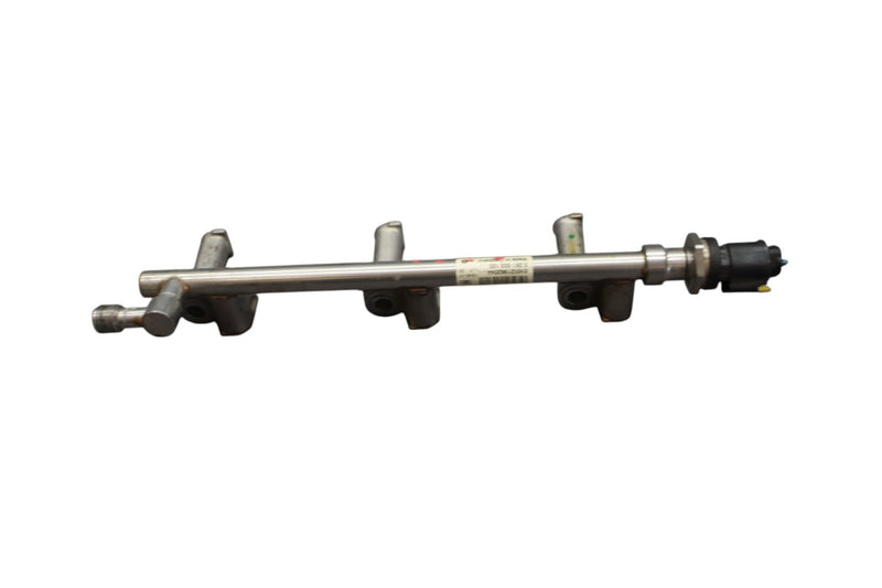 Load image into Gallery viewer, 13–21 Jaguar XJ XE F-Type 3.0L  Engine Fuel Rail DX239G774AA 0261555120 Oem
