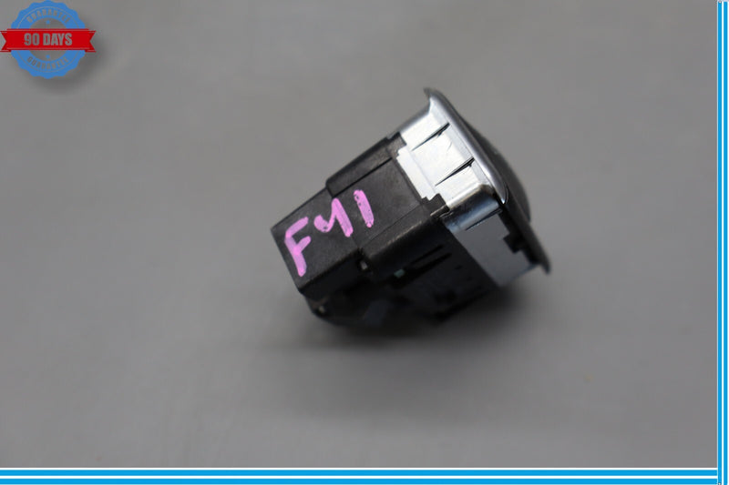 Load image into Gallery viewer, 13-19 Mercedes X166 GL450 3rd Row Right Seat Folding Power Switch Button Oem

