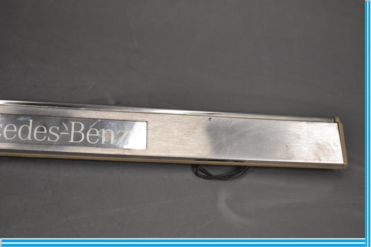10-18 Mercedes CLS550 W218 Front Right Side Door Step Sill Trim Cover Oem
