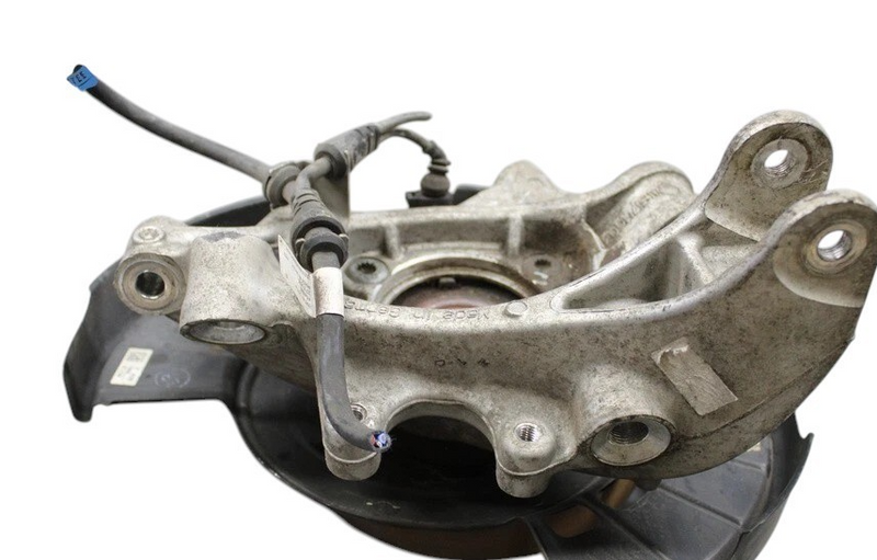 Load image into Gallery viewer, 11-14 Volkswagen Touareg Rear Left Side Spindle Knuckle Hub 95833161101 Oem
