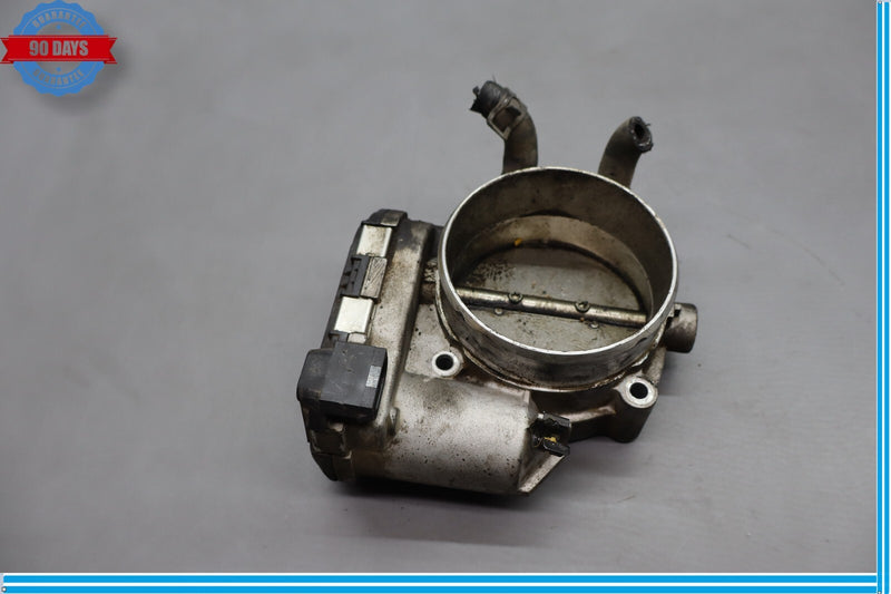 Load image into Gallery viewer, 12-16 Hyundai Genesis Equus Air Inlet Intake Throttle Body 35100-3F100 Oem
