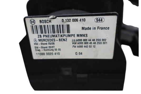 12-18 Mercedes CLS550 CLS63 Front Dynamic Seat Vacuum Air Pump W/Cover OEM