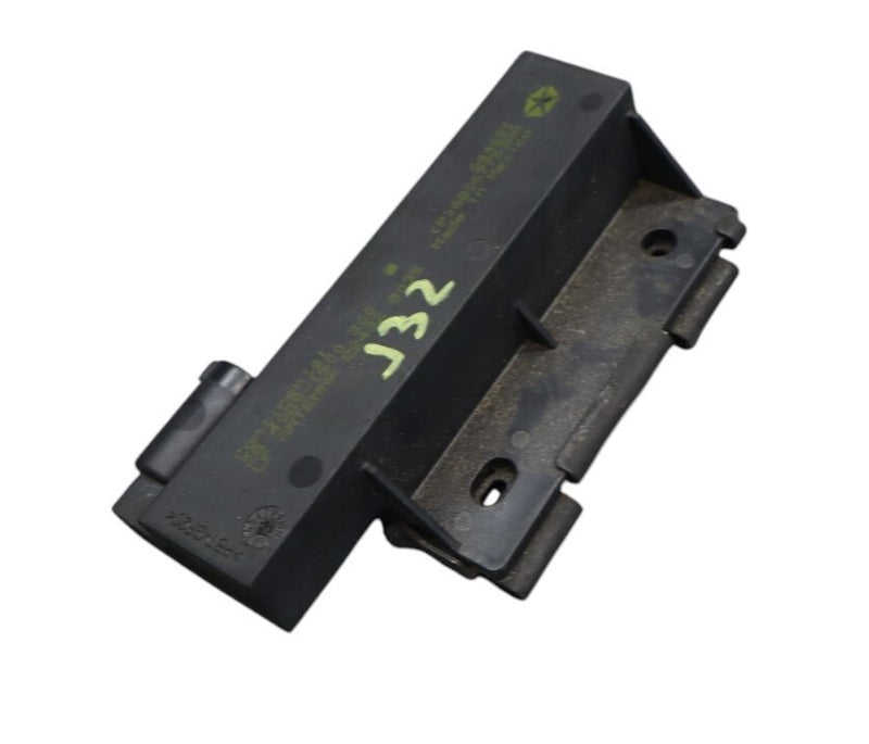 Load image into Gallery viewer, 14-20 Maserati Ghibli M157 Keyless Entry Antenna Module Unit 68067753 Oem
