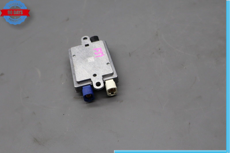 Load image into Gallery viewer, 09-15 BMW 750Li F01 F02 Usb Hub Audio Interface Antenna Control Module Oem
