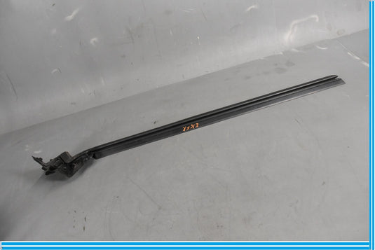 14-18 Mercedes CLA250 C117 Front Right Side Window Weather Strip Belt Seal Oem