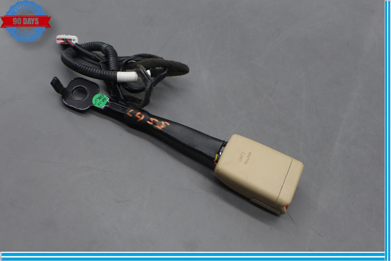 Load image into Gallery viewer, 15-18 Hyundai Genesis Rear Left Driver Side Seat Belt Seatbelt Buckle Oem
