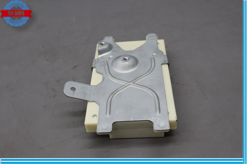 Load image into Gallery viewer, 10-17 Mercedes W204 C250 C350 Keyless Go Entry Control Module 1729007900 Oem
