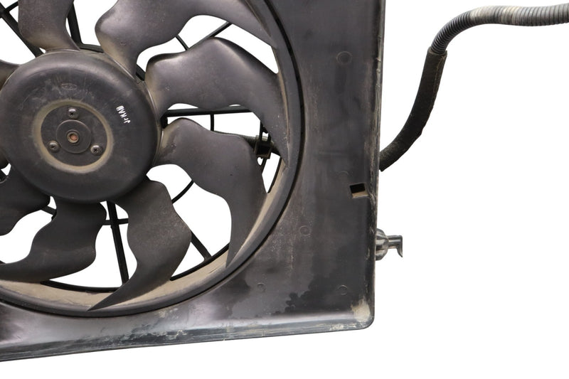 Load image into Gallery viewer, 09-16 Hyundai Equus  Engine Motor Cooling Radiator Fan Assembly Oem
