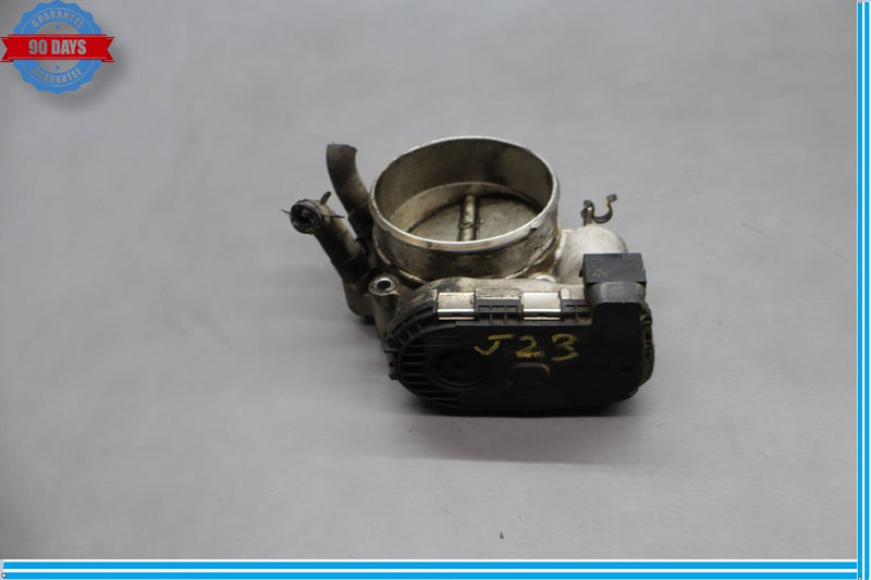 Load image into Gallery viewer, 12-16 Hyundai Genesis Equus Air Inlet Intake Throttle Body 35100-3F100 Oem

