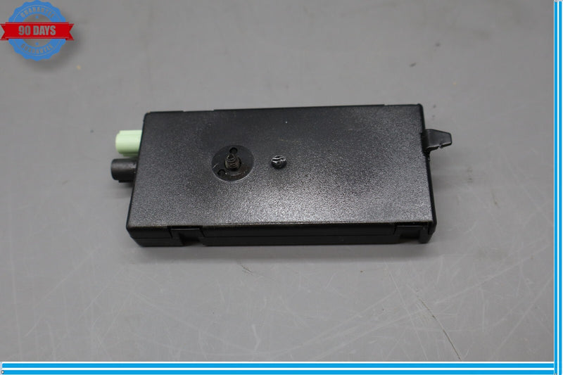 Load image into Gallery viewer, 14-16 BMW 320i 328i 428i Antenna Amplifier Booster Control Module AM/FM Oem
