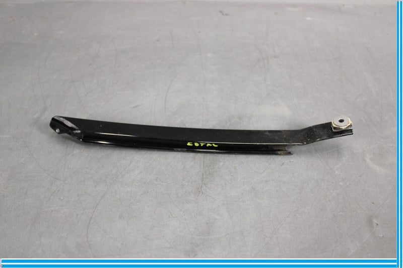 Load image into Gallery viewer, 10-16 Mercedes E350 E550 Rear Left Driver Quarter Glass Division Bar Molding Oem

