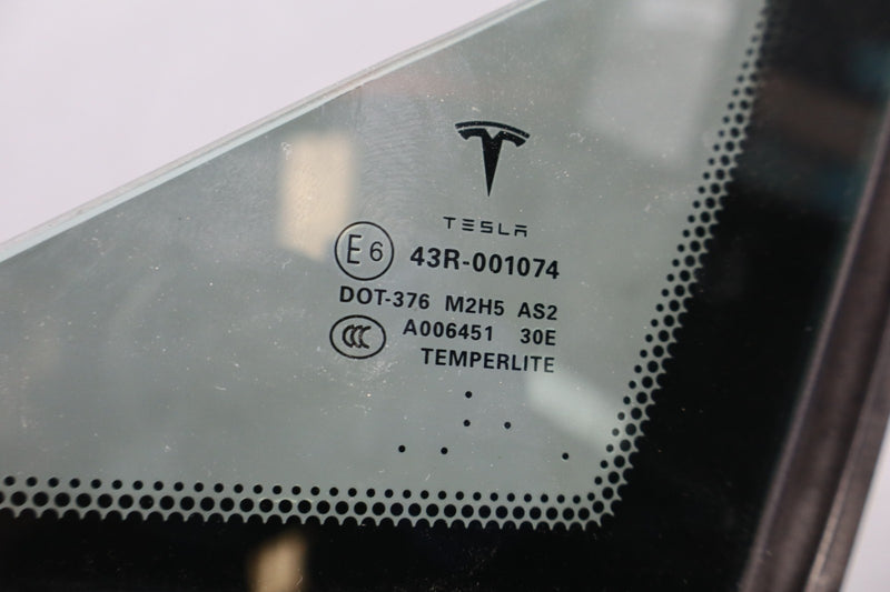 Load image into Gallery viewer, 12-20 Tesla Model S Front Left Driver Side Door Window Quarter Glass Oem
