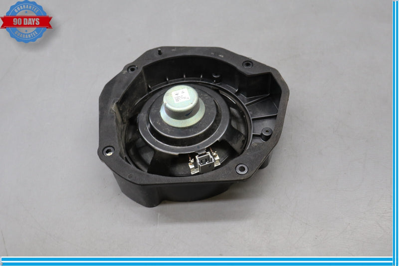 Load image into Gallery viewer, 14-17 Maserati Quattroporte S M157 Ghibli Front or Rear Side Door Speaker Oem
