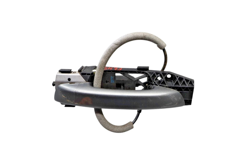 Load image into Gallery viewer, 11-18 Volkswagen VW Touareg Front Left Driver Side Exterior Door Handle OEM
