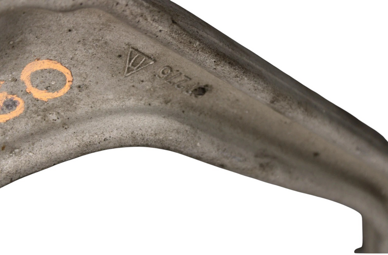 Load image into Gallery viewer, 14-16 Maserati Ghibli M157 Front Right Side Upper Control Arm 06700041860 Oem
