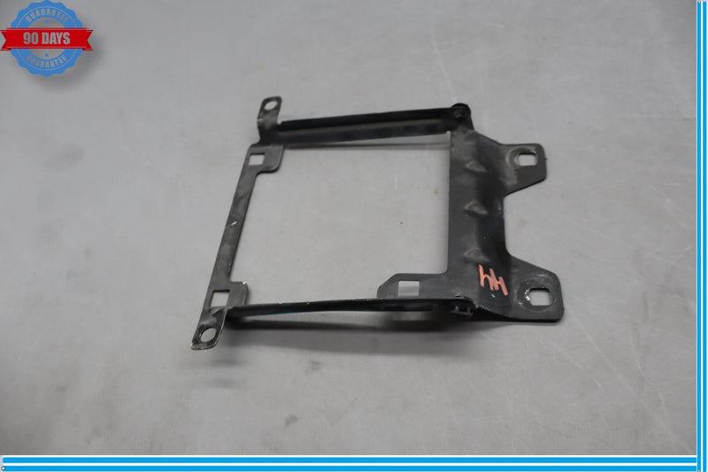 Load image into Gallery viewer, 03-08 Mercedes R230 SL500 Center Radiator Core Bracket Safety Catch Support Oem
