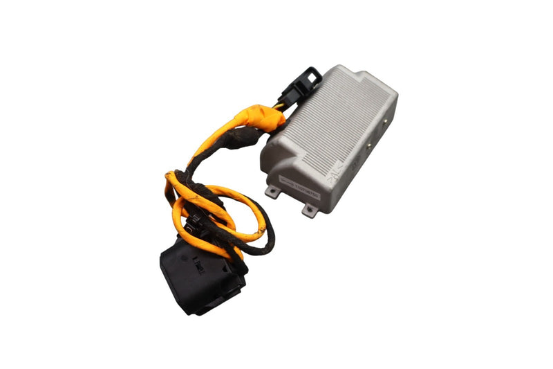 Load image into Gallery viewer, 11-17 Volkswagen Touareg Power Outlet Inverter Control Computer Module Oem
