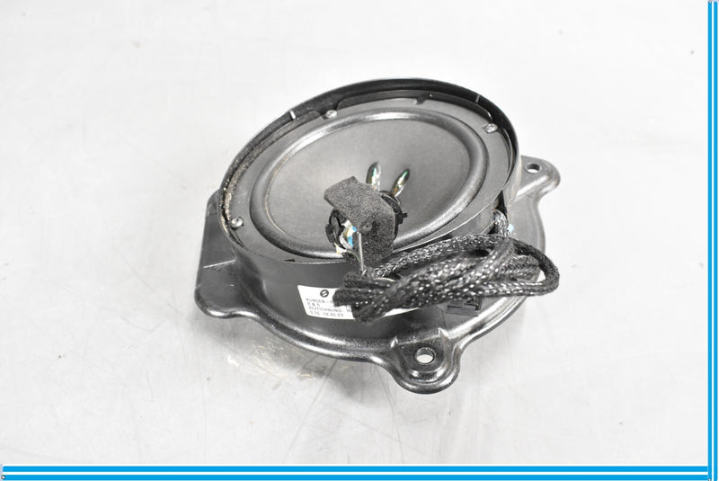 Load image into Gallery viewer, 03-06 Mercedes CL500 S55 AMG W220 Rear Right Audio Sound Speaker 2208201602 Oem
