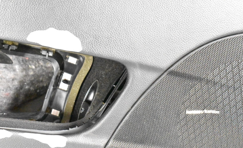 Load image into Gallery viewer, 06-11 Mercedes CLS550 CLS500 Front Left Interior Door Panel Black 2197202962 Oem
