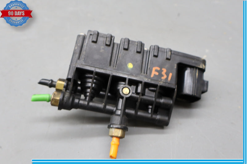 Load image into Gallery viewer, 05-16 Land Rover Range Rover Sport Air Suspension Valve Block Airmatic Oem

