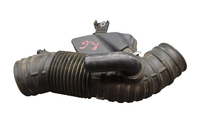 Load image into Gallery viewer, 15-17 Hyundai Genesis G80 Air Intake Resonator Hose Tube 28190B1200 Oem
