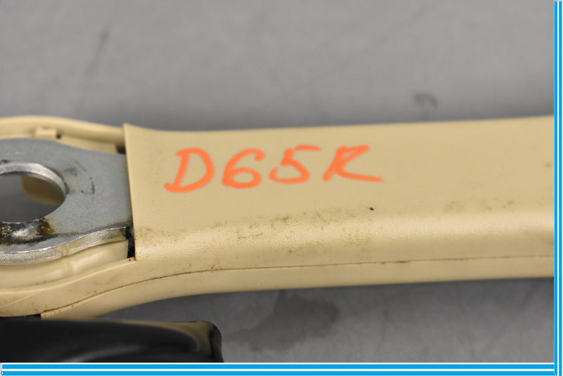 Load image into Gallery viewer, 07-09 Lexus LS460  Front Right Side Passenger Seat Belt Buckle Beige Oem
