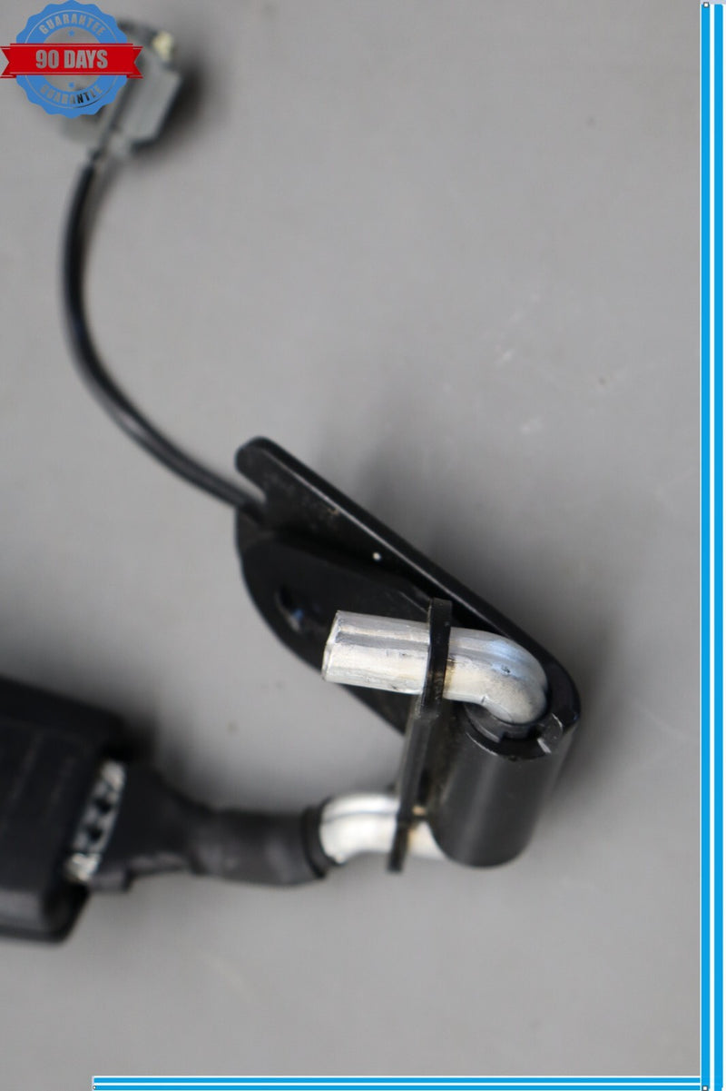 Load image into Gallery viewer, 10-15 Jaguar XJ XJL Rear Left Driver Side Seat Belt Seatbelt Buckle Oem
