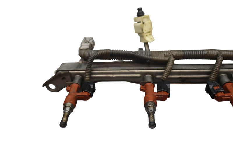 Load image into Gallery viewer, 07-17 Lexus USF40 LS460 Right Passenger Side Outer Fuel Injection Rail Oem
