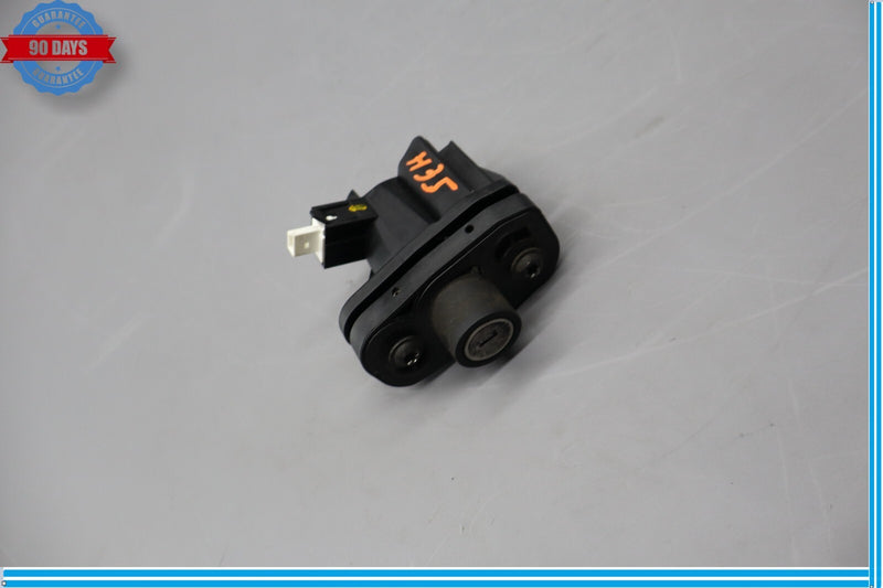 Load image into Gallery viewer, 07-14 Mercedes W216 CL550 CL600 Rear Trunk Lid Lock Latch Actuator Oem
