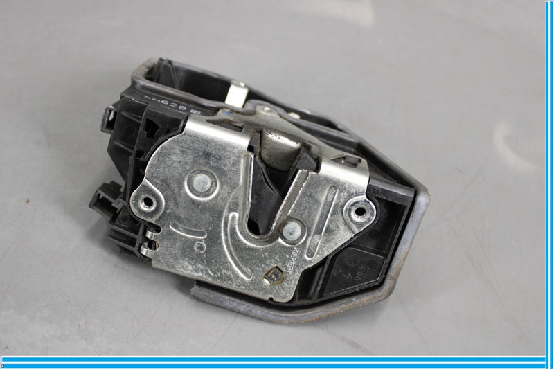 Load image into Gallery viewer, 04-10 BMW 645Ci 650i Front Right Passenger Door Lock Latch Actuator Oem
