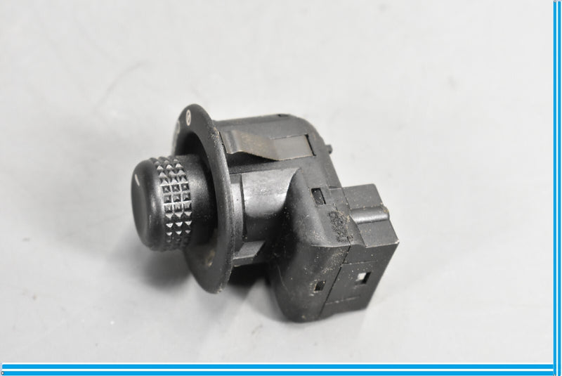 Load image into Gallery viewer, 10-13 Land Rover Range Rover Steering Column Adjust Switch Oem
