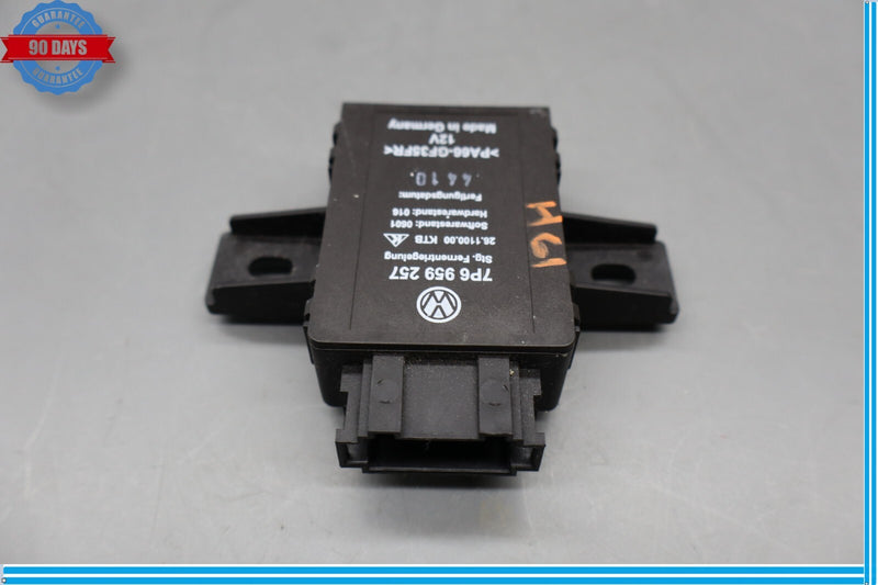 Load image into Gallery viewer, 11-18 Volkswagen VW Touareg Backrest Release Control Module Unit ECU Oem
