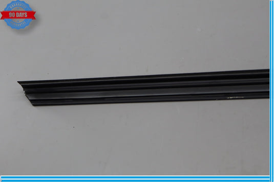08-14 Mercedes W204 C350 Front Right Side Door Window Glass Rubber Seal Oem
